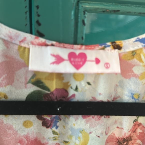 Buddy Love Floral Tunic Top - Picture 2 of 6